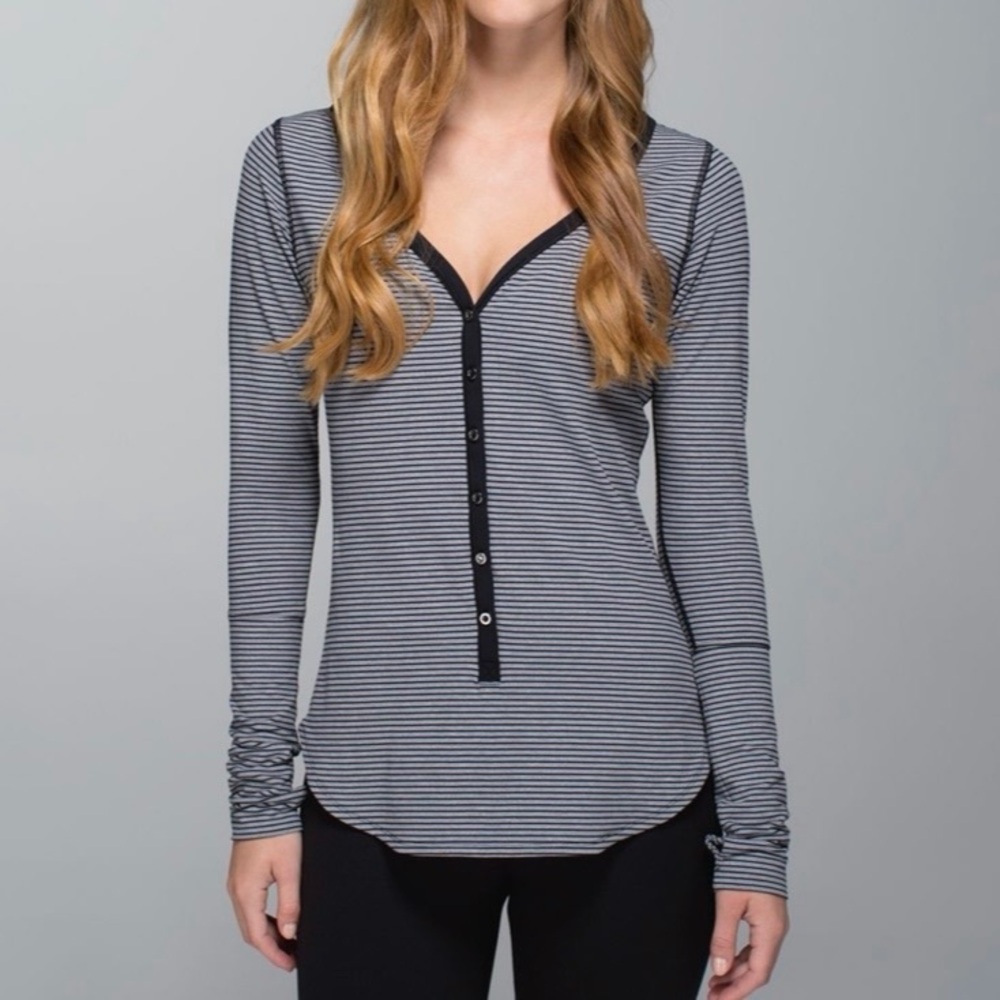 Lululemon Awesoma Henley
